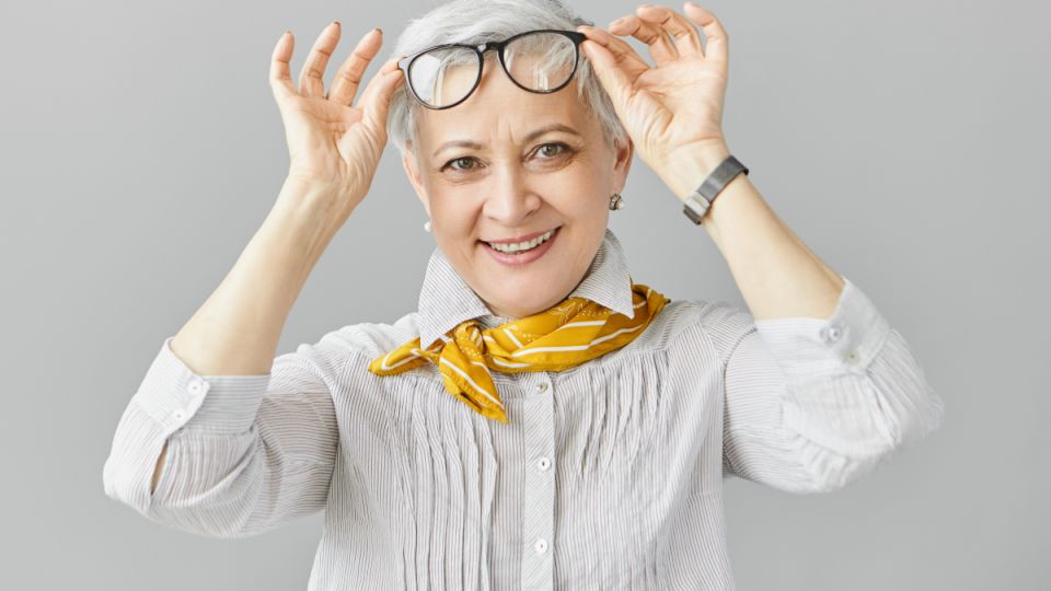 Как избежать возрастных стереотипов в одежде: советы для женщин 60+ Как избежать возрастных стереотипов в одежде: советы для женщин 60+