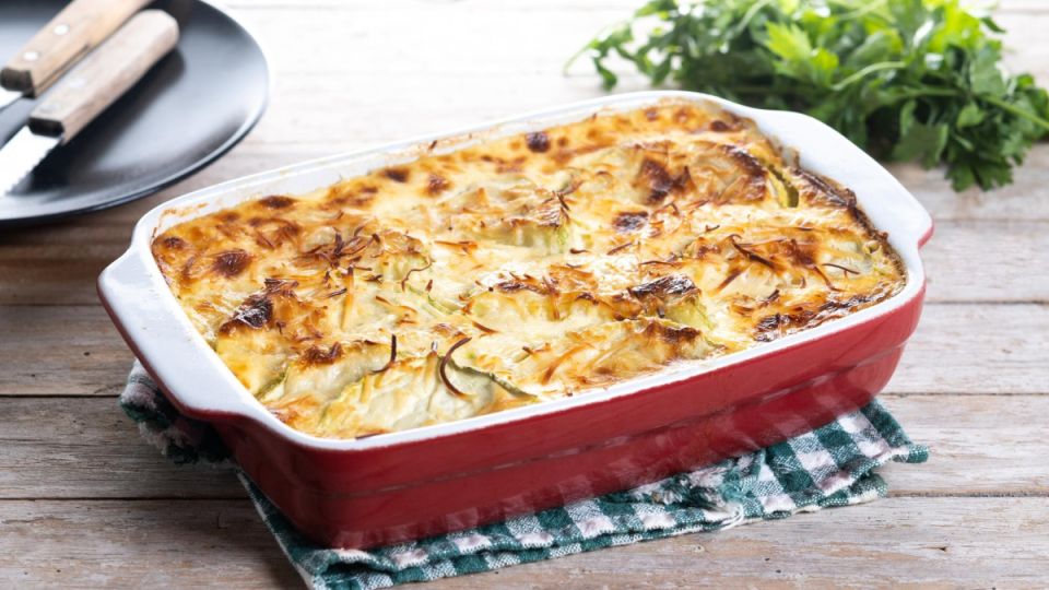 Вкусная и полезная капустная запеканка с индейкой для тех, кто следит за фигурой Вкусная и полезная капустная запеканка с индейкой для тех, кто следит за фигурой