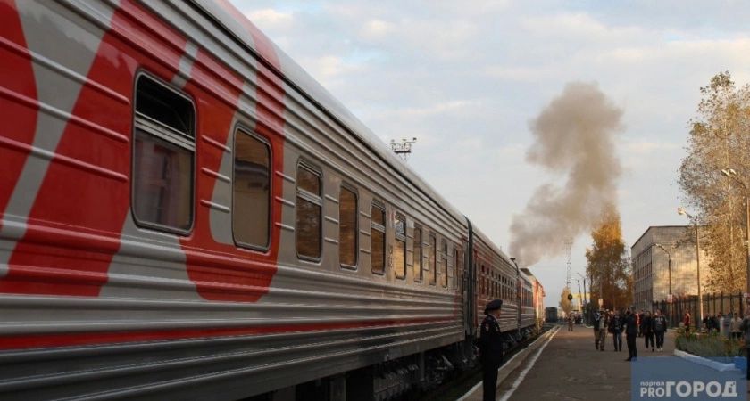 Пассажиры РЖД в ловушке: массовые отмены билетов и сбои в системе Пассажиры РЖД в ловушке: массовые отмены билетов и сбои в системе