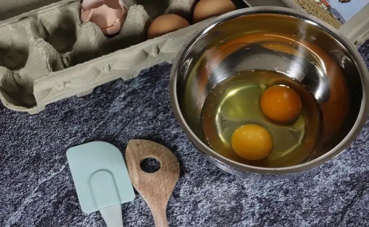 Почему одни желтки оранжевые, а другие — желтые: раскрываем секреты цвета Почему одни желтки оранжевые, а другие — желтые: раскрываем секреты цвета