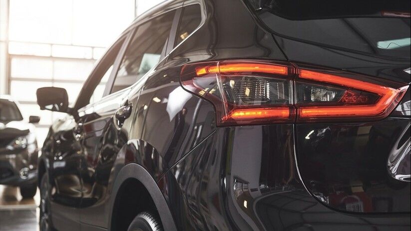 Lada Azimut: новый кроссовер, который может не найти своего покупателя Lada Azimut: новый кроссовер, который может не найти своего покупателя