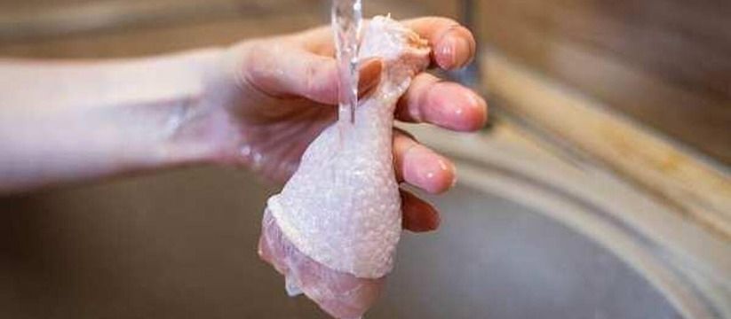 Почему мытьё мяса может быть опасным: советы врача-токсиколога