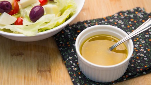 Соус, который превратит любой салат в кулинарное открытие