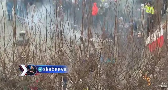 Фейерверк против водометов